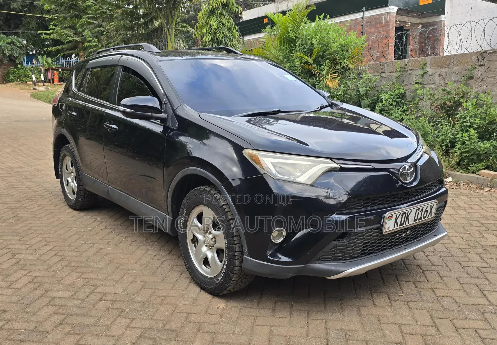 Toyota RAV4 2016 Black