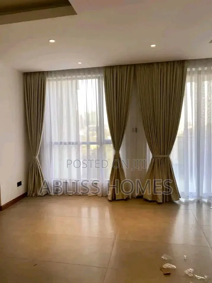 Cozy Curtains Curt