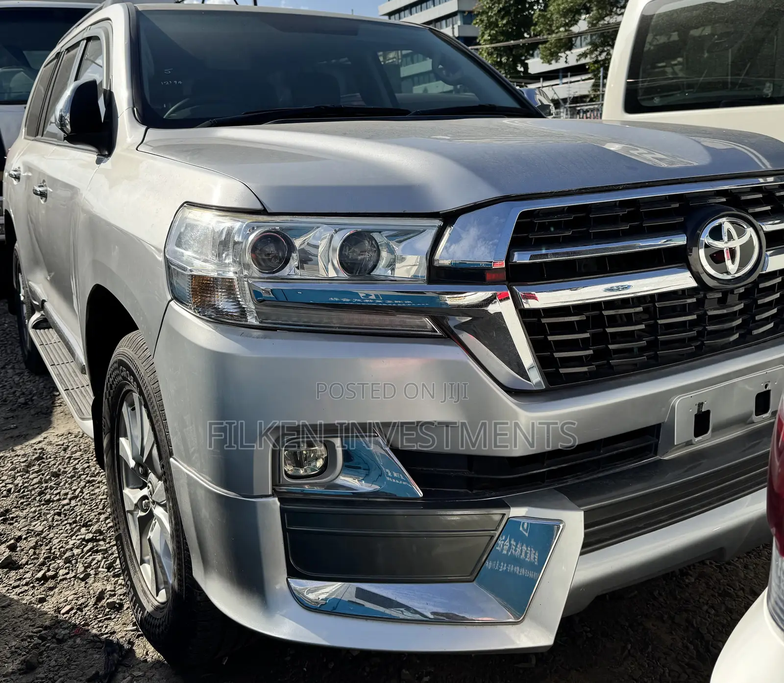 Toyota Land Cruiser 5.7 V8 VX-S 2017 Silver