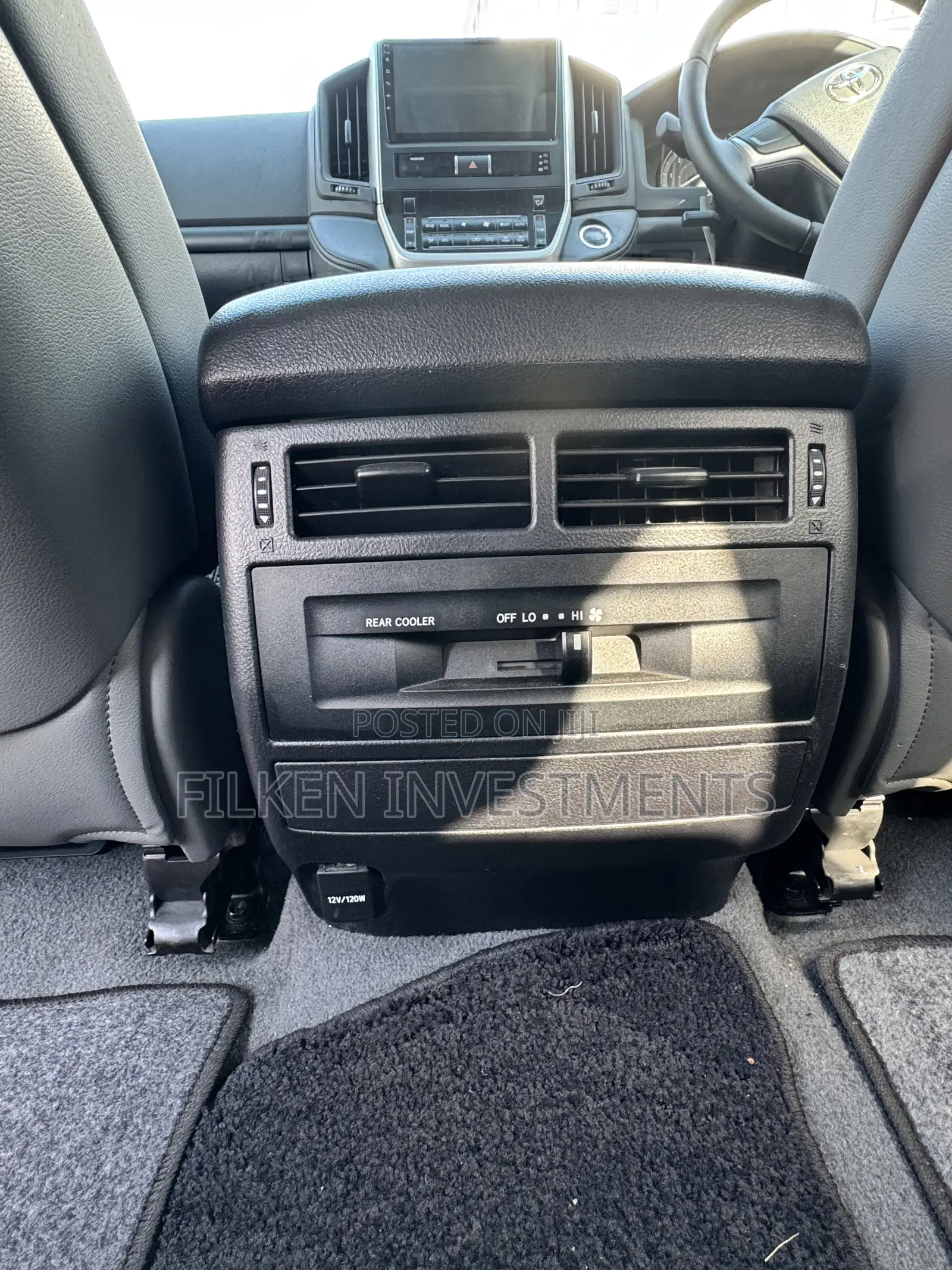 Toyota Land Cruiser 5.7 V8 VX-S 2017 Silver