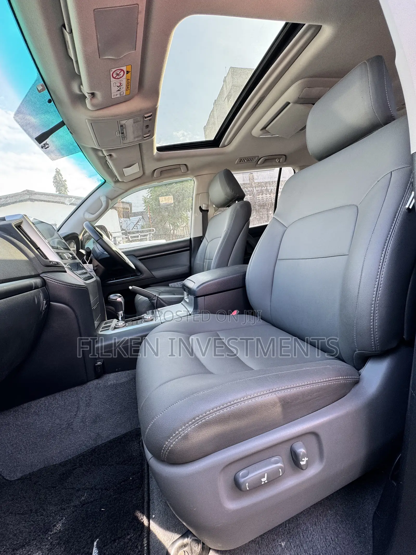 Toyota Land Cruiser 5.7 V8 VX-S 2017 Silver
