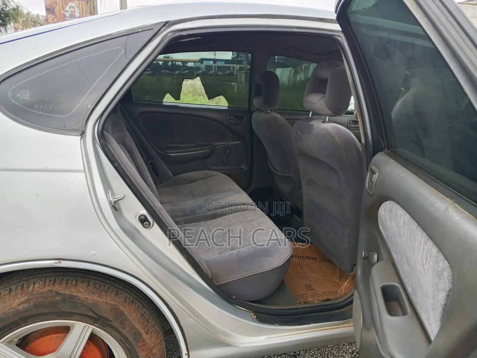 Toyota Avensis 2000 Silver