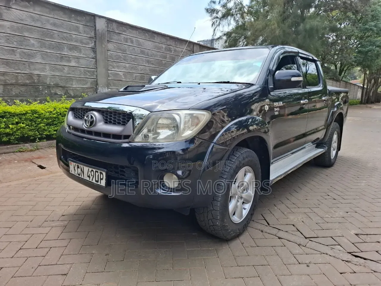 Toyota Hilux 2011 Gray