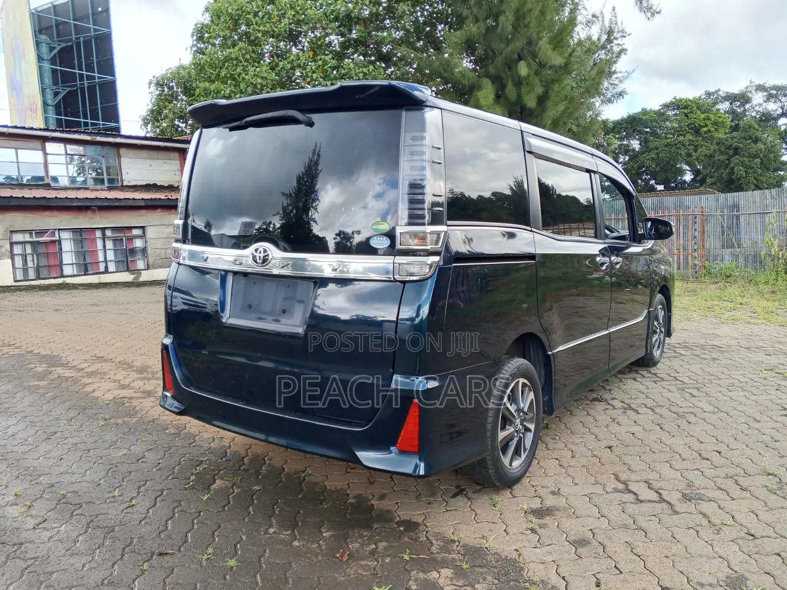Toyota Voxy 2018 Blue
