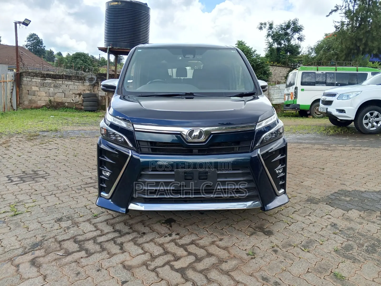 Toyota Voxy 2018 Blue