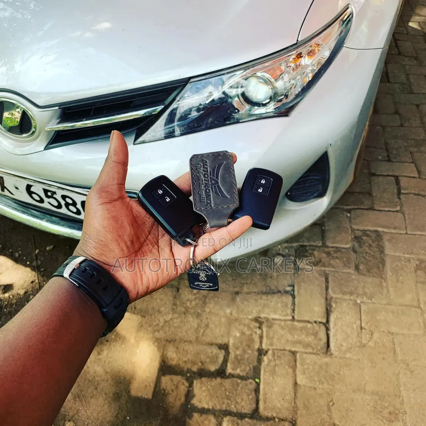 Toyota Keyless Remotes Duplicate Keys and Programming