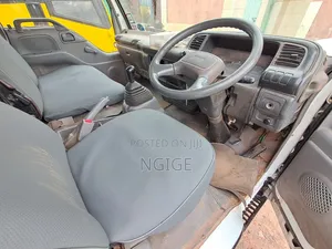 Isuzu NPR Truck
