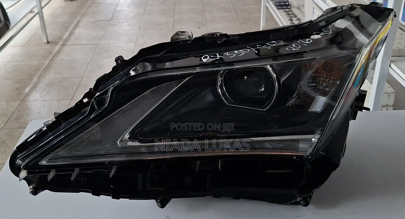 Lexus Rx 200t/300/450 Xenon Headlights