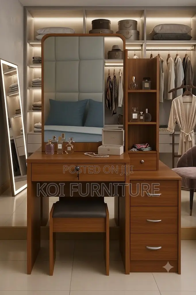 Dressers; Brown Elegant Dressing Vanity Set With Drawers