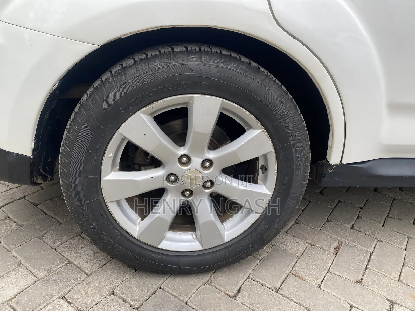 Mitsubishi Outlander 2010 White