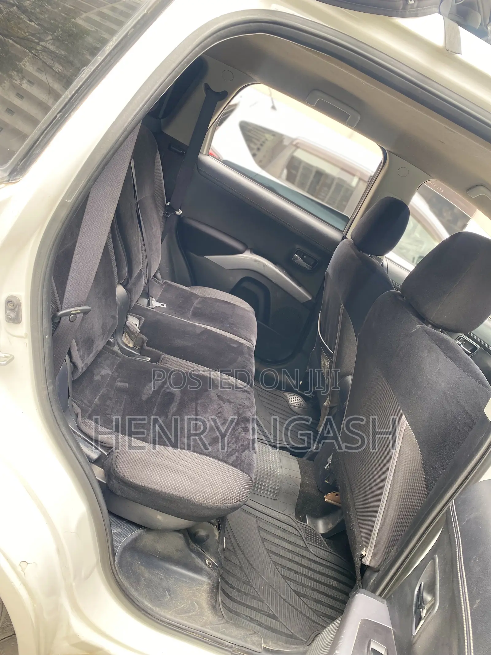 Mitsubishi Outlander 2010 White