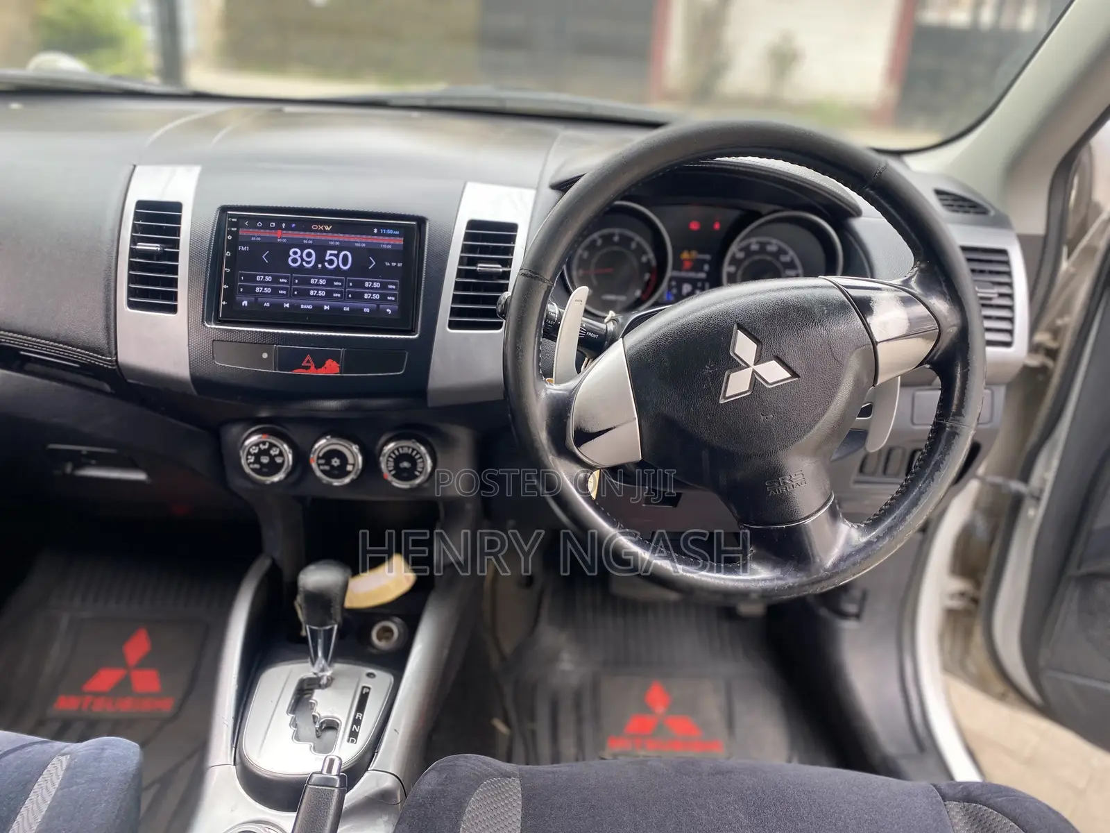 Mitsubishi Outlander 2010 White