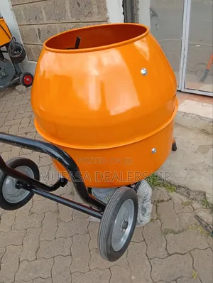 Commercial Two-Wheeled Concrete Mixer 140l