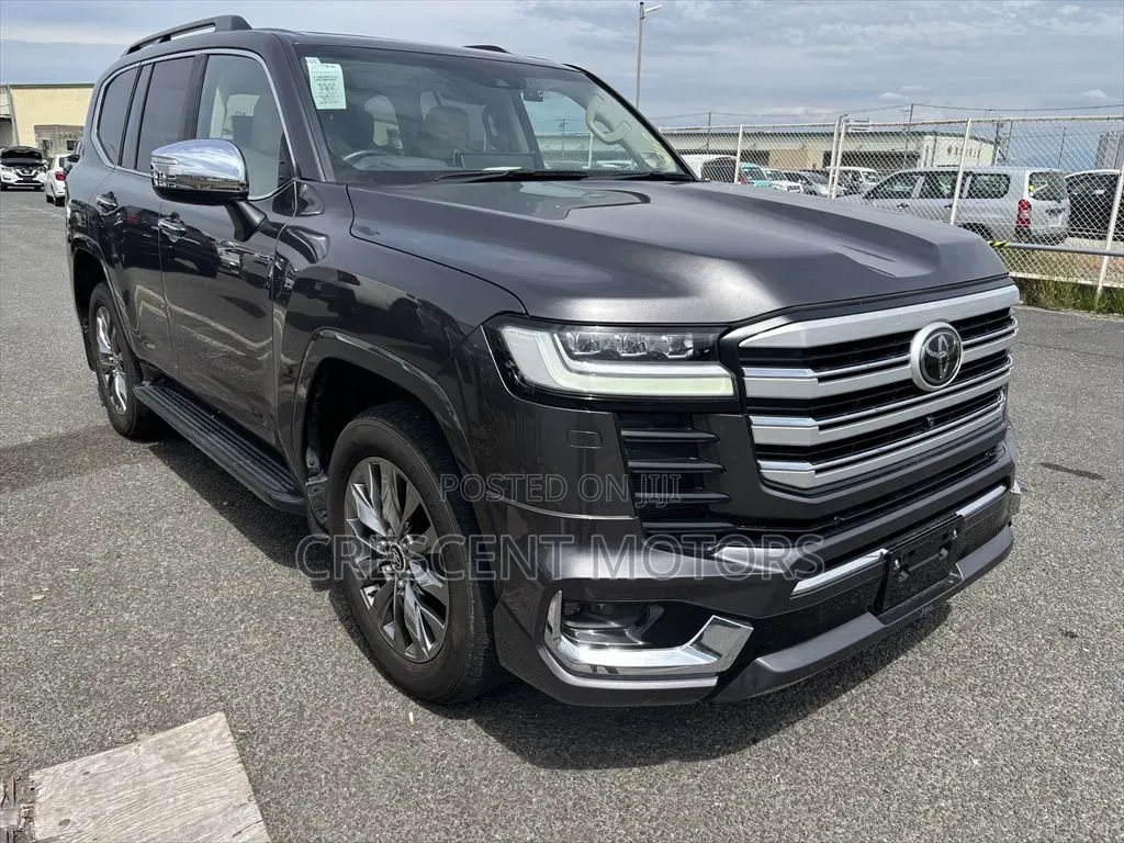 New Toyota Land Cruiser 2024 Gray