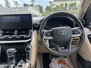 New Toyota Land Cruiser 2024 Gray