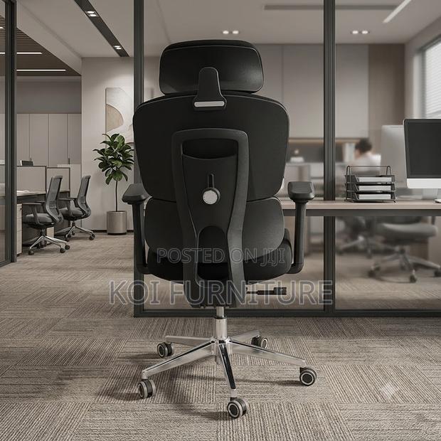 Office Chairs; High Backrest Leather Executive Office Chair - thumbnail 5