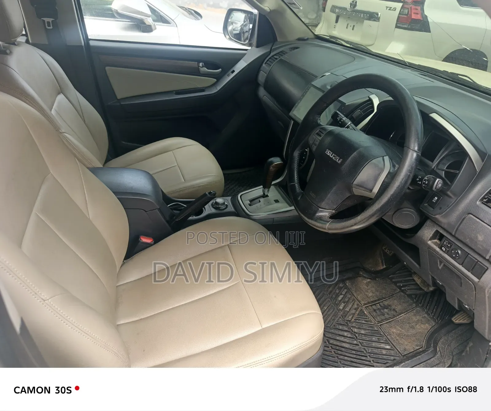 Isuzu MU-X 2015 White