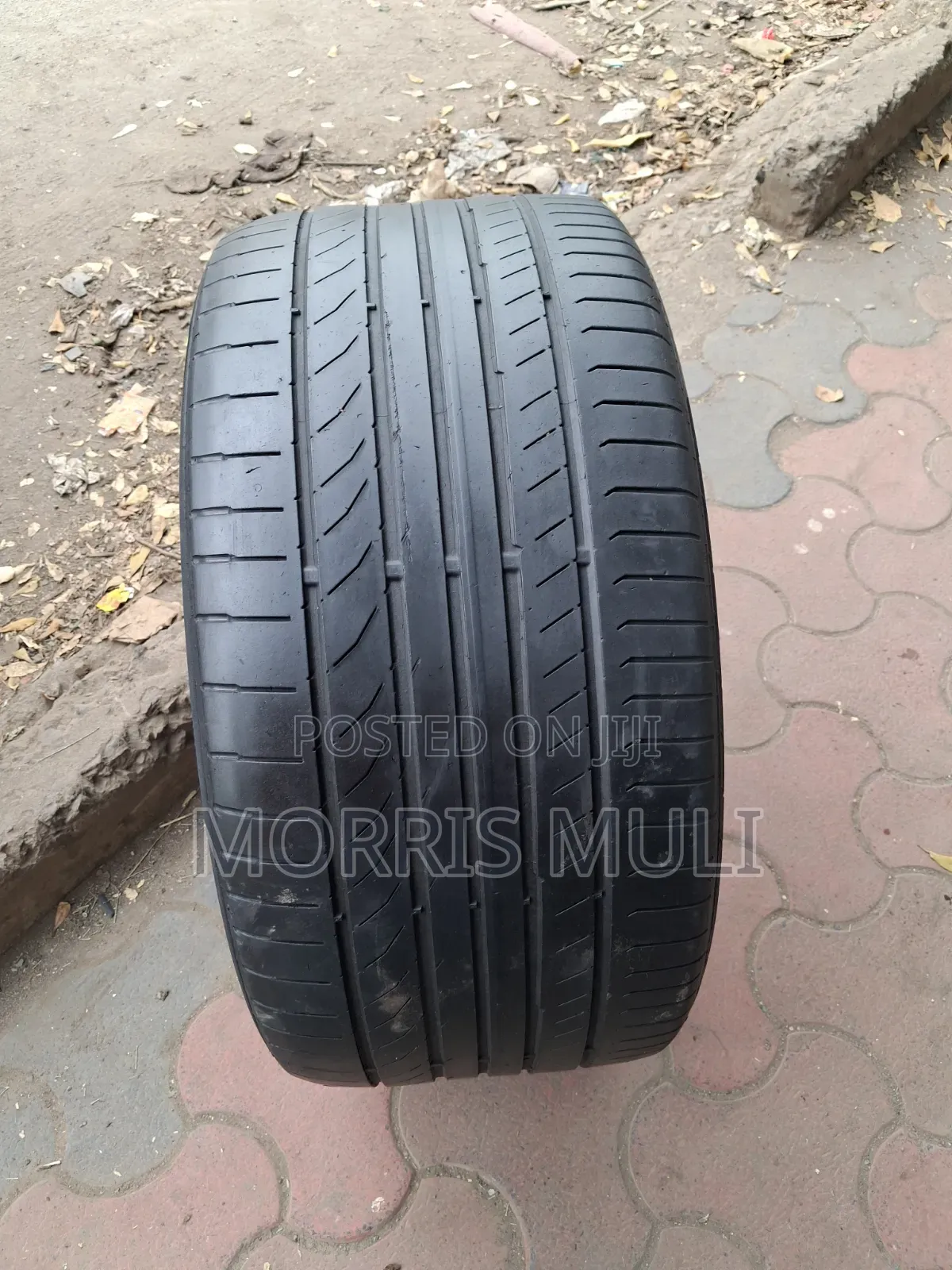 275/35r20 Continental