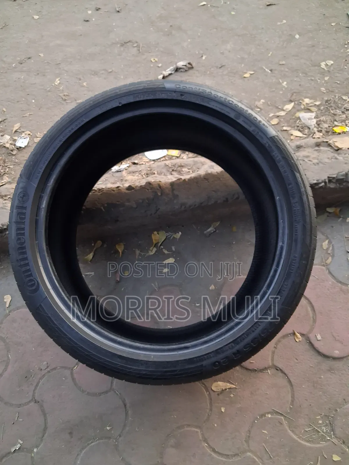 275/35r20 Continental