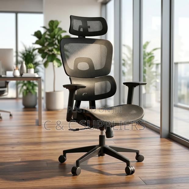 Mesh Swivel Orthopedic Seat With Footrest - thumbnail 4