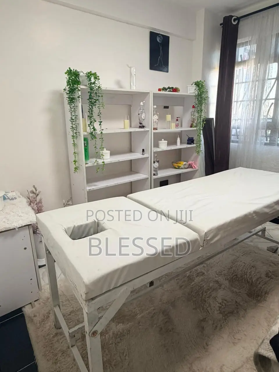 Massage Bed