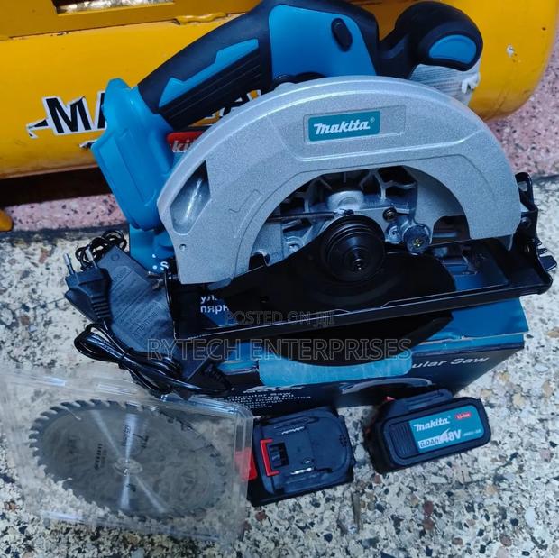 Makita 7" Cordless Circular Saw Machine - main view