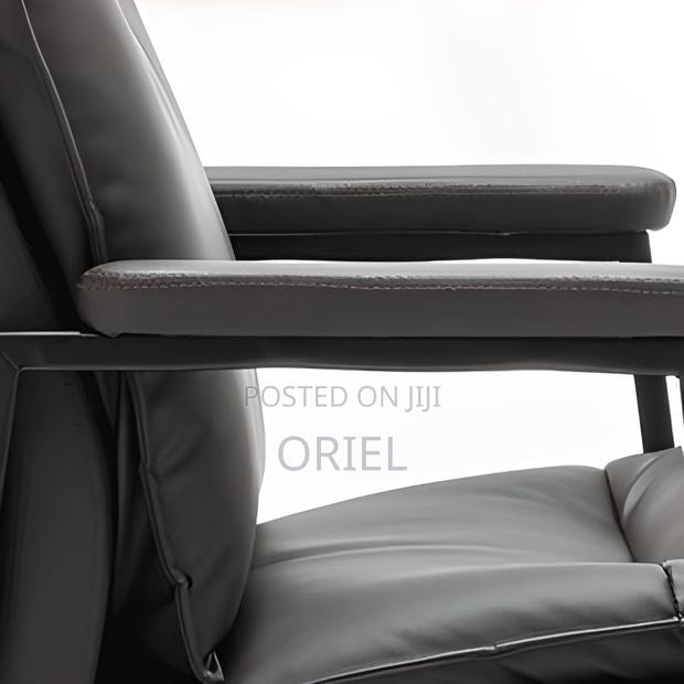 Office Chair : Executive Office Leather Reception Waiting Chair - thumbnail 3