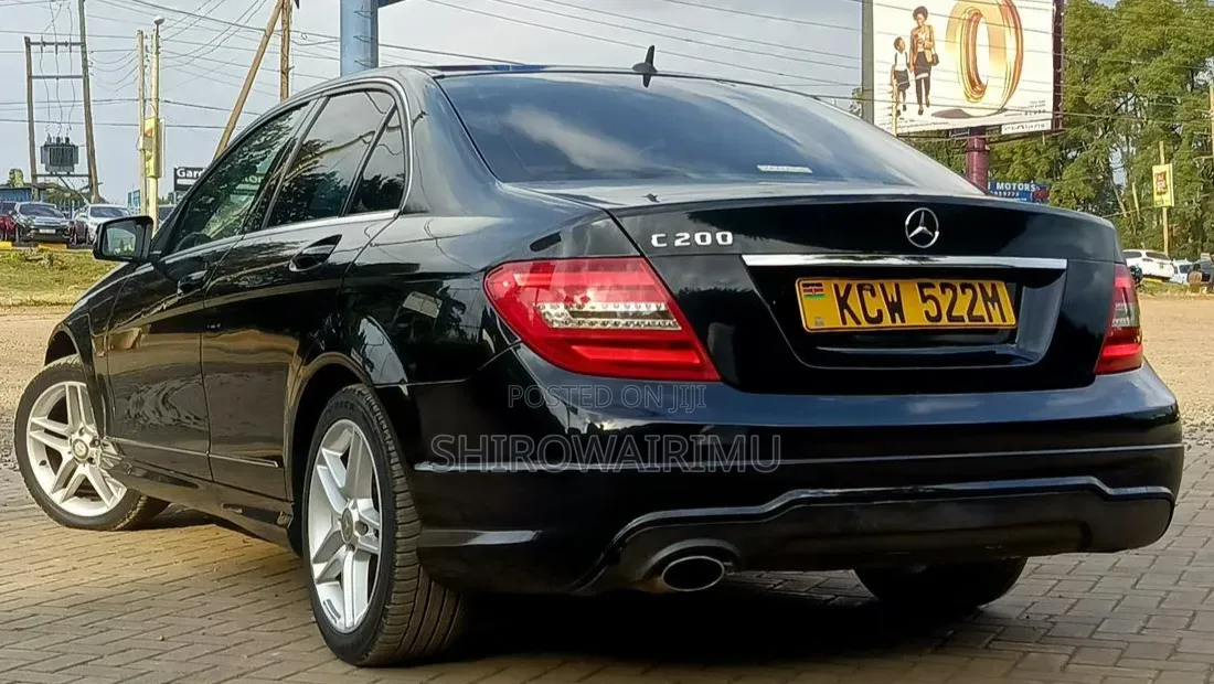 Mercedes-Benz C200 2012 Matt Black