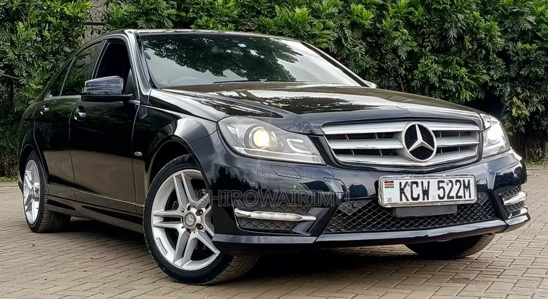 Mercedes-Benz C200 2012 Matt Black