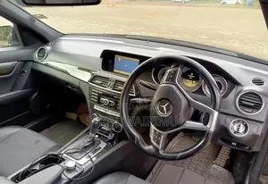 Mercedes-Benz C200 2012 Matt Black