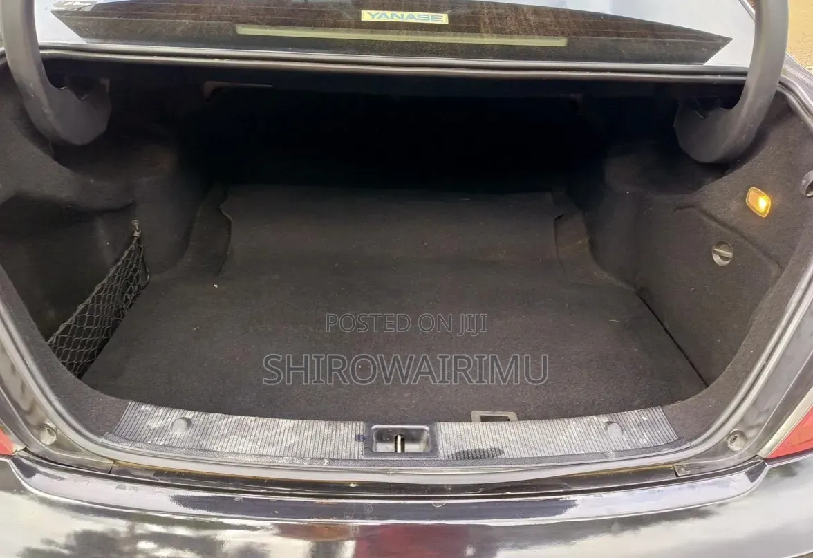 Mercedes-Benz C200 2012 Matt Black