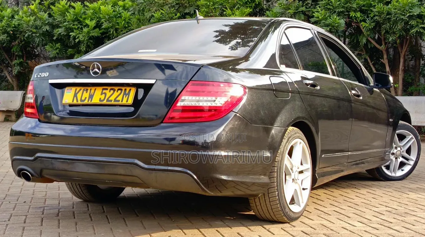 Mercedes-Benz C200 2012 Matt Black