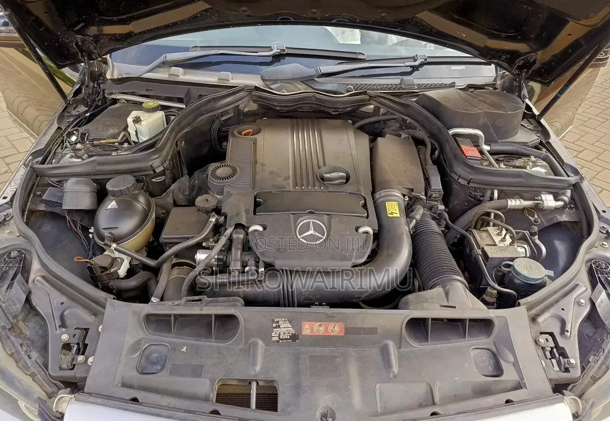 Mercedes-Benz C200 2012 Matt Black