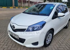 Toyota Vitz 2013 White