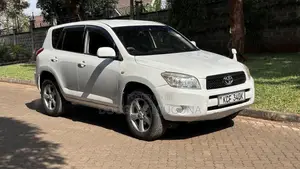 Toyota RAV4 2009 White