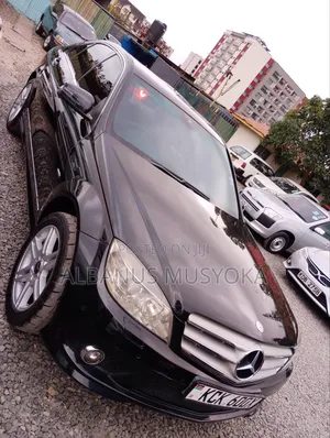 Mercedes-Benz C200 2009 Black