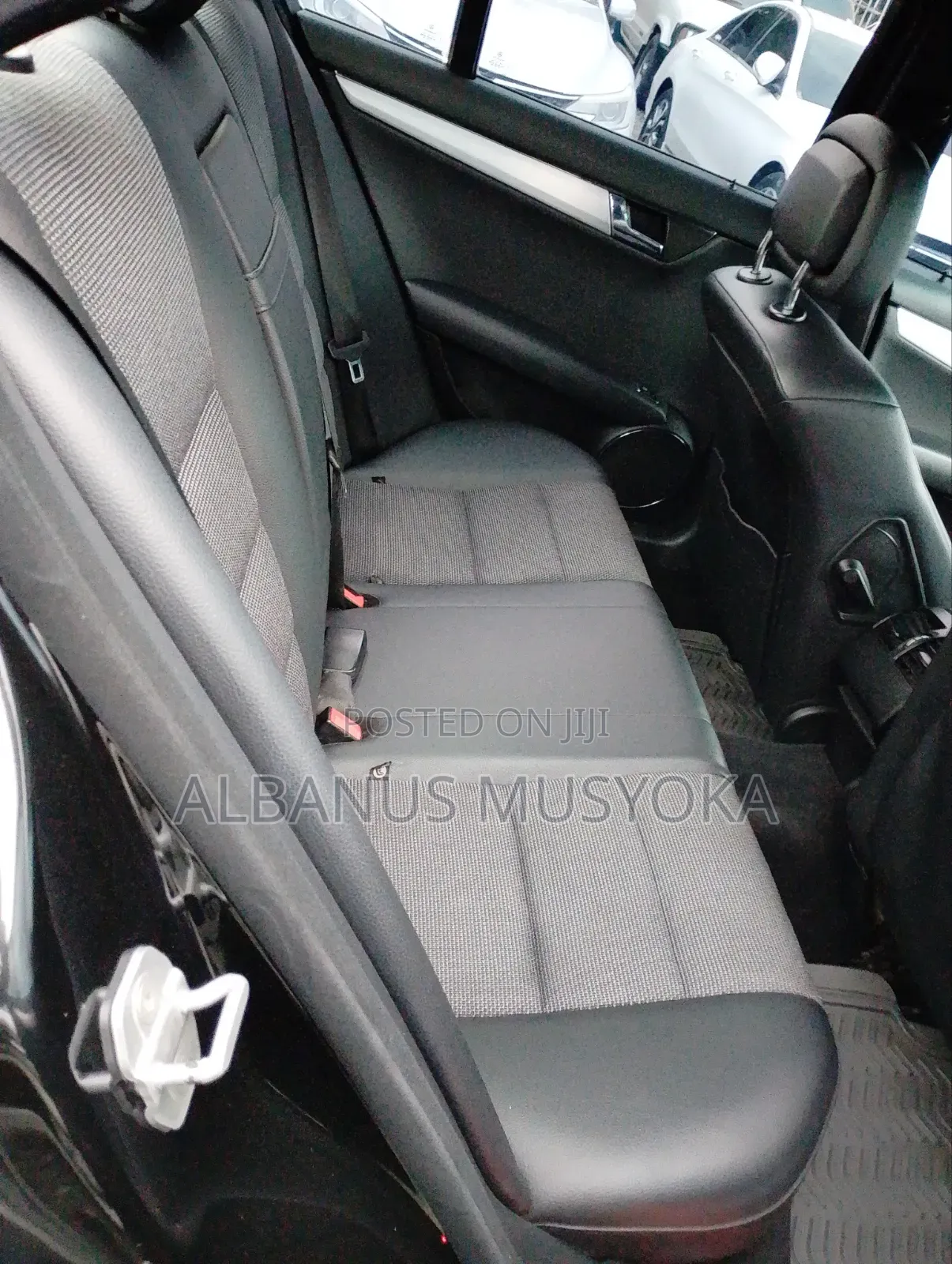 Mercedes-Benz C200 2009 Black