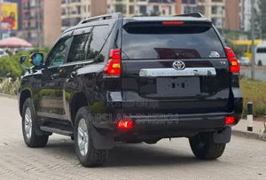 Toyota Land Cruiser Prado 2021 Black