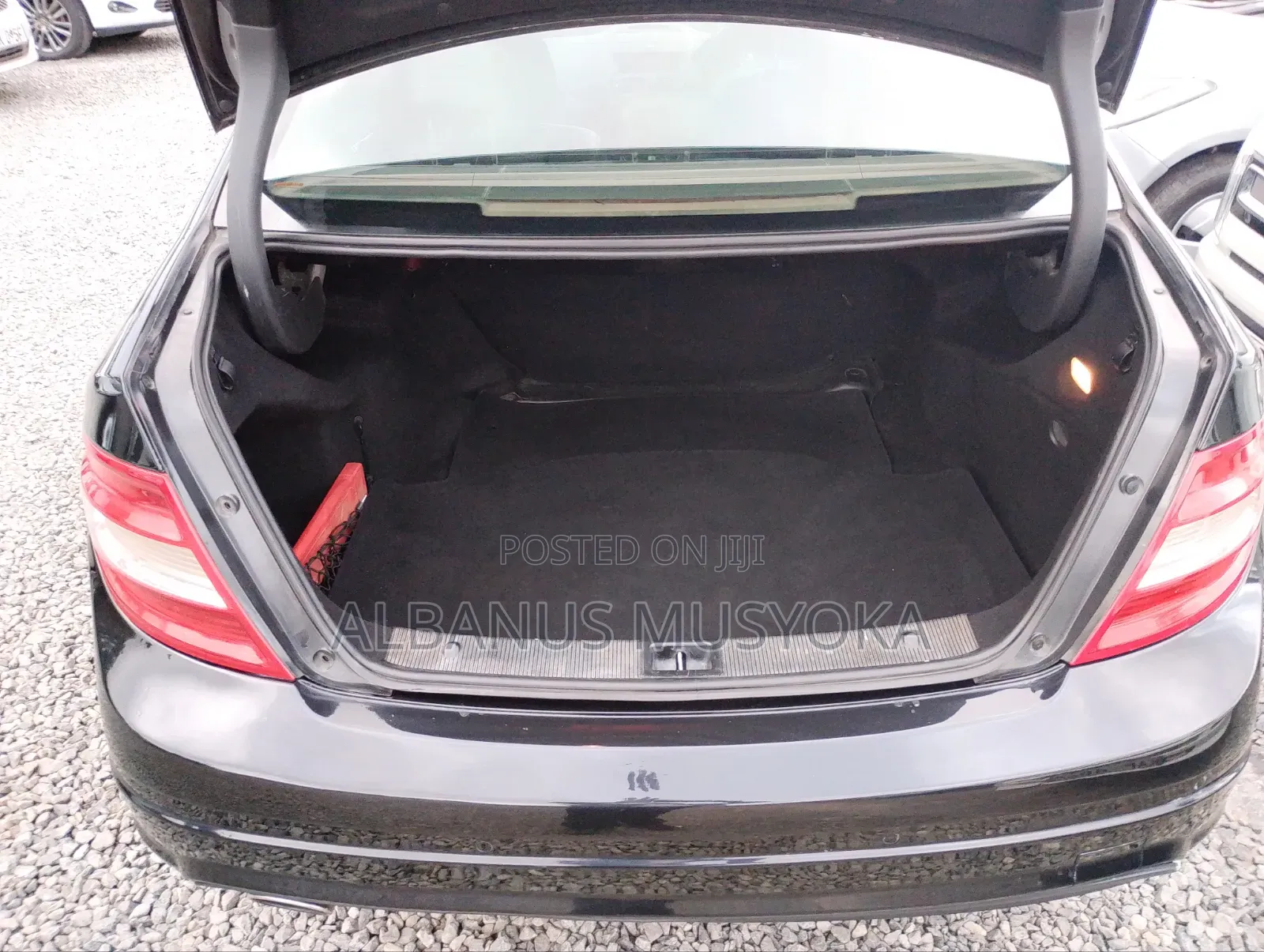 Mercedes-Benz C200 2009 Black