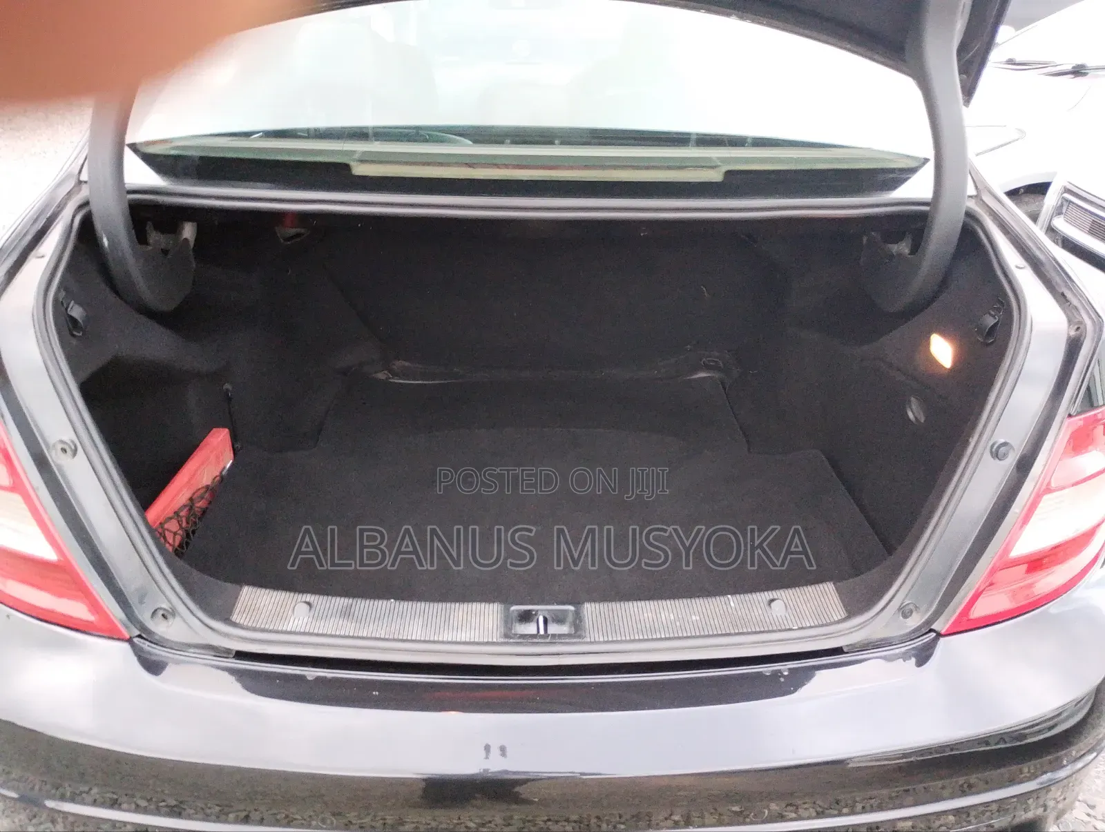 Mercedes-Benz C200 2009 Black