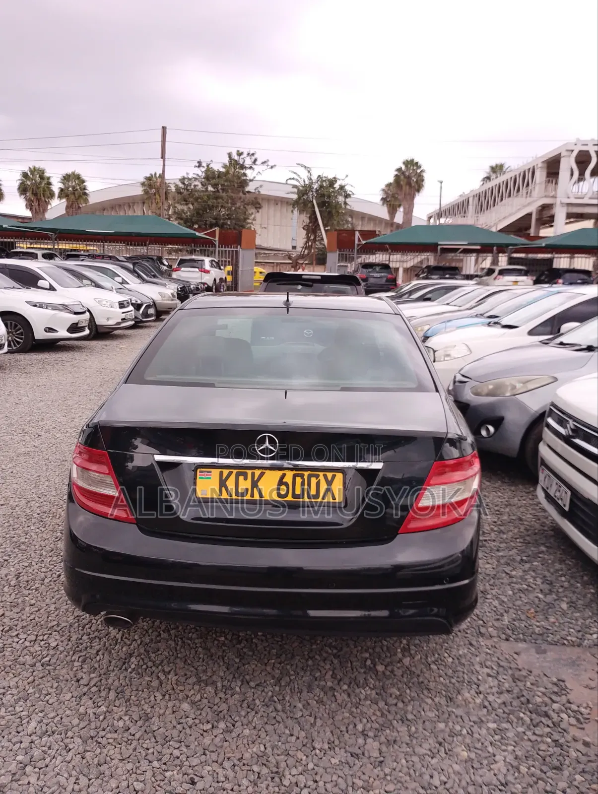 Mercedes-Benz C200 2009 Black