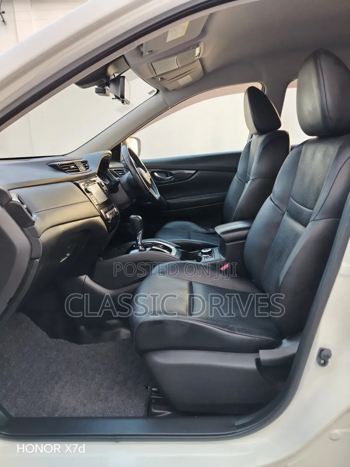 Toyota Vitz 2019 White