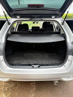 Toyota Corolla Fielder 2016 Silver