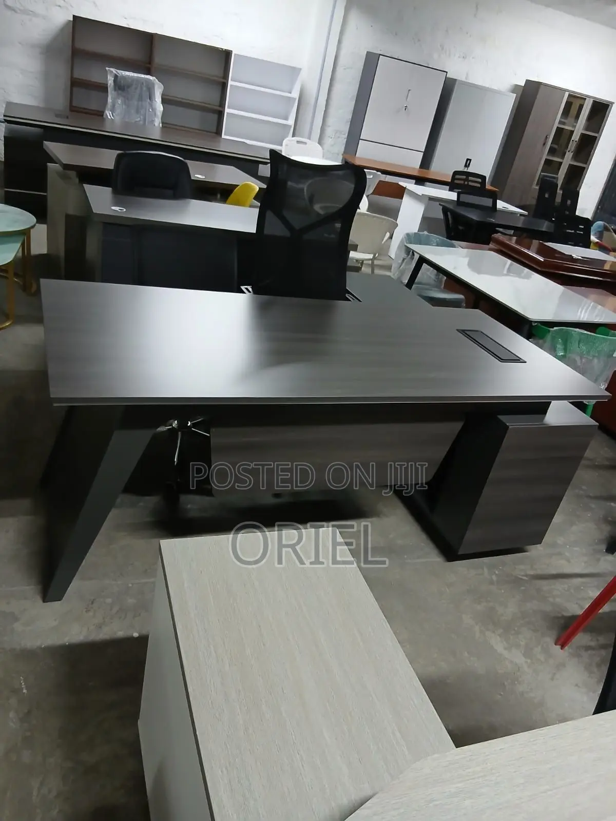 Office Desk : Executive 1800mm L-Shaped Office Desk