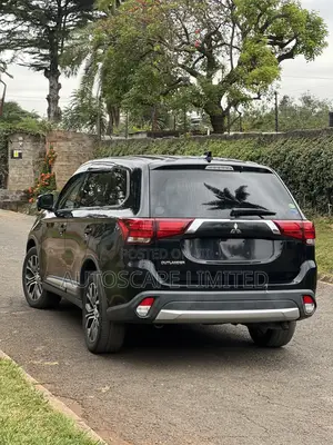 Mitsubishi Outlander 2018 Gray
