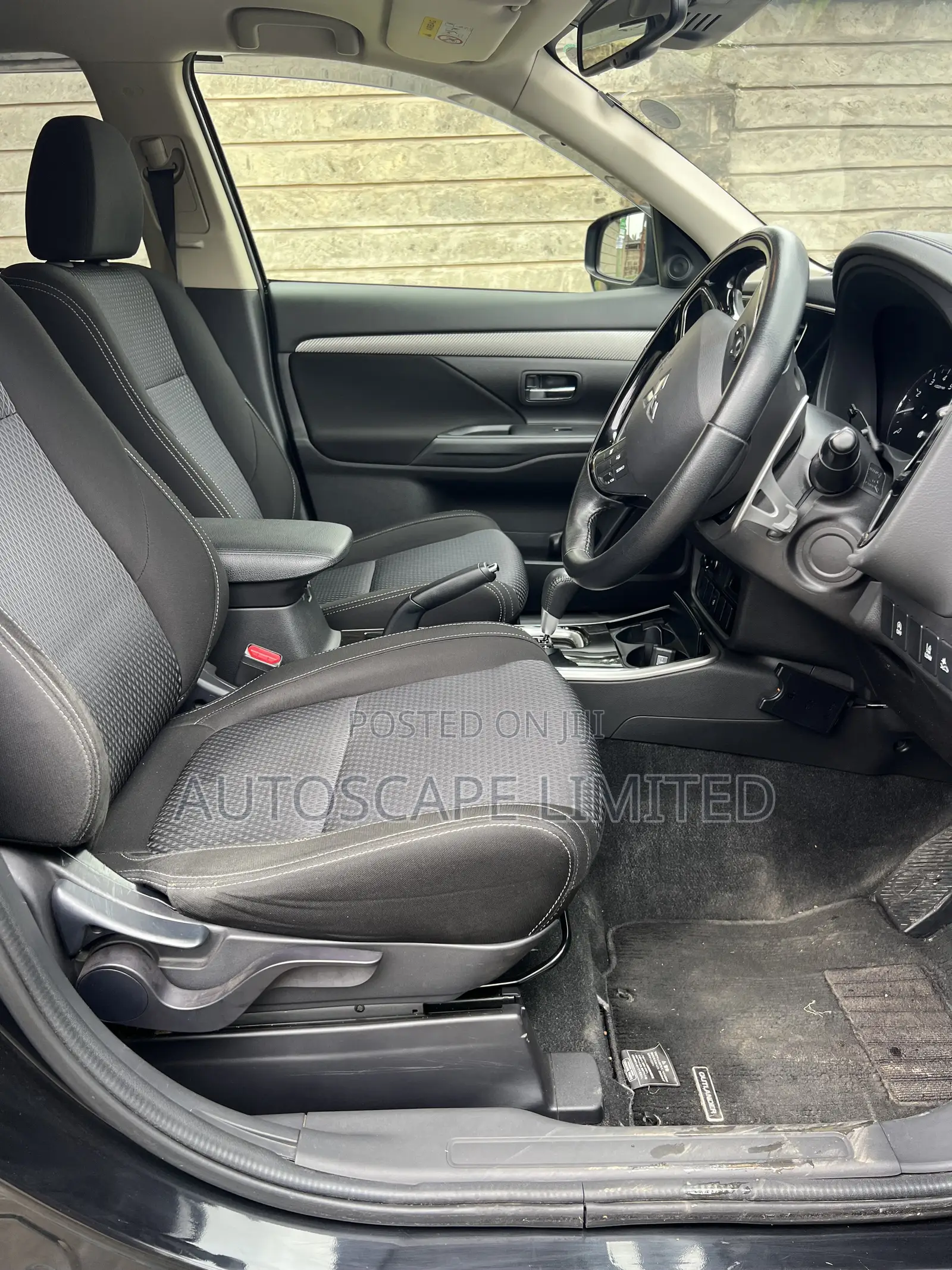 Mitsubishi Outlander 2018 Gray