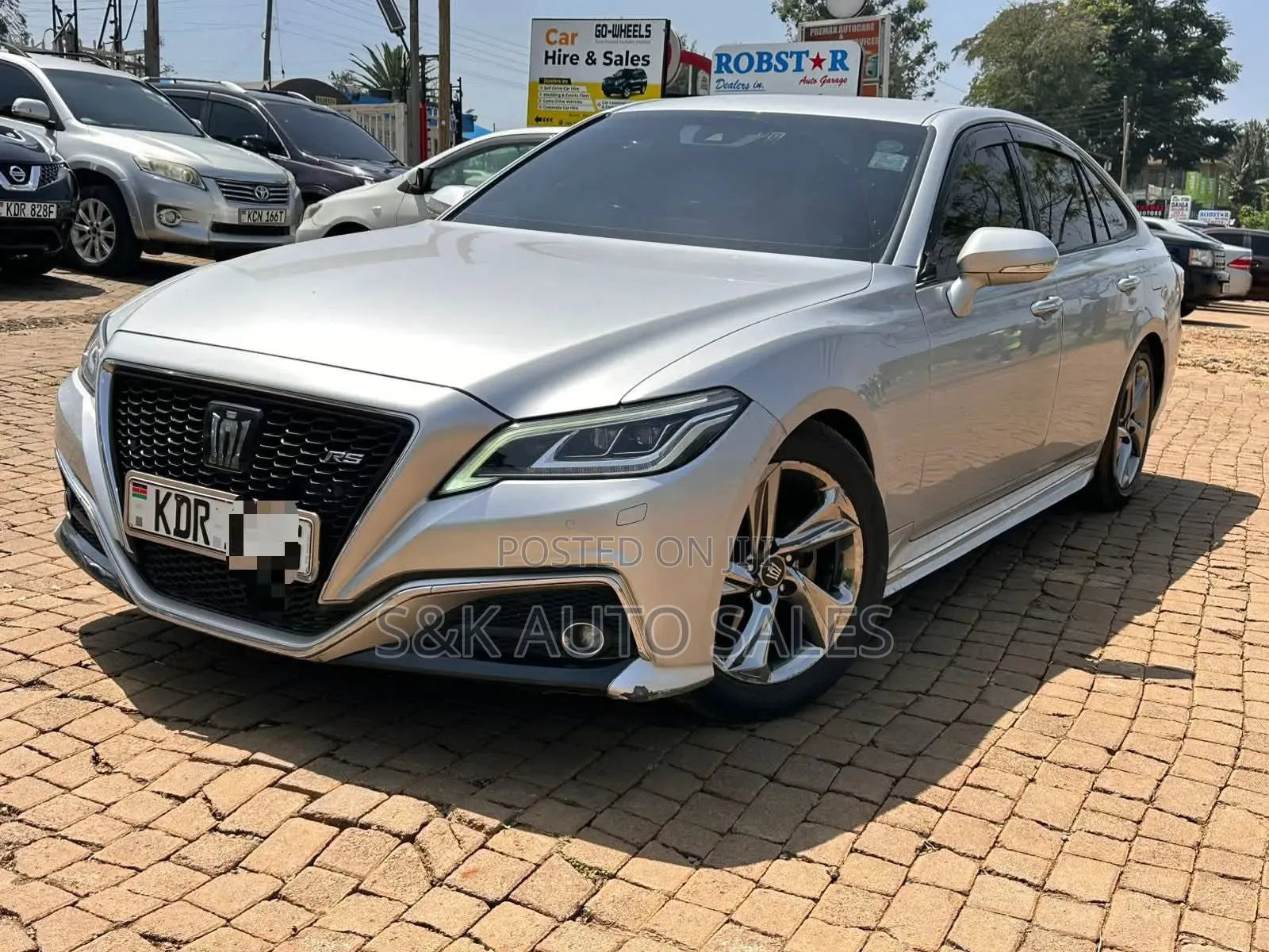 Toyota Crown 2019 Silver