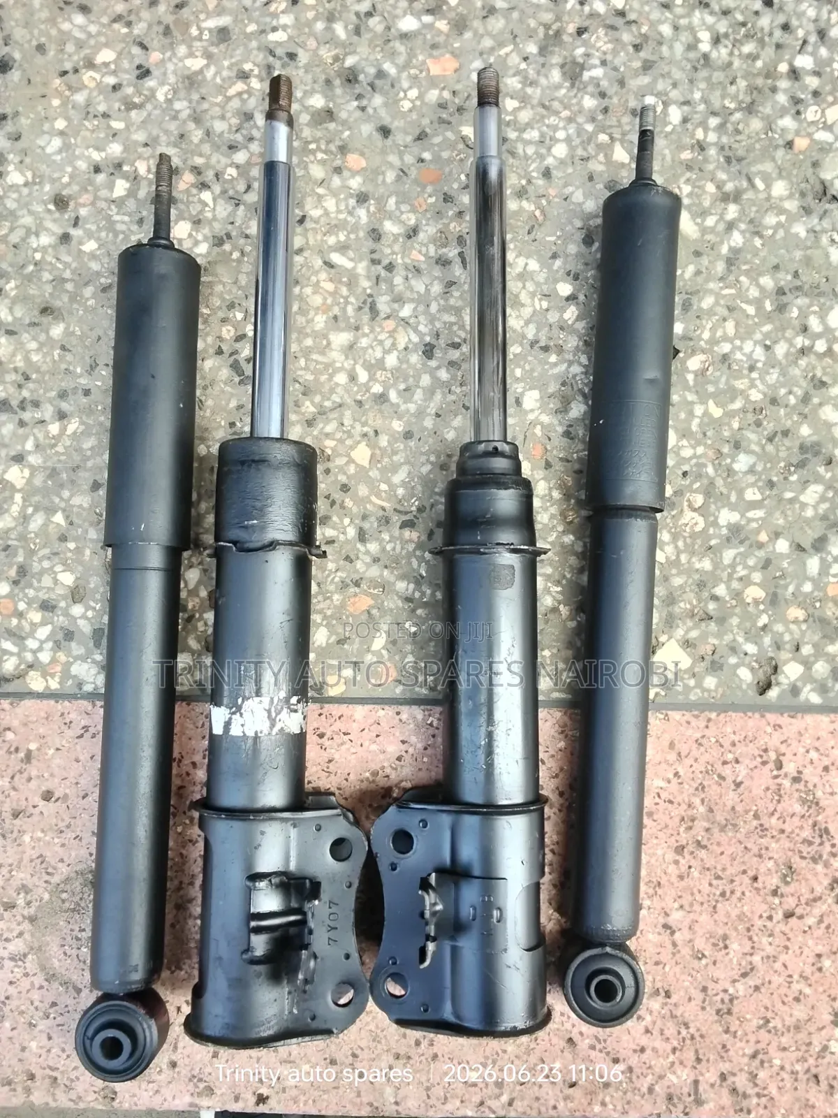Original Kyb Suzuki Vitara Escudo Old Model Front and Rear Shocks