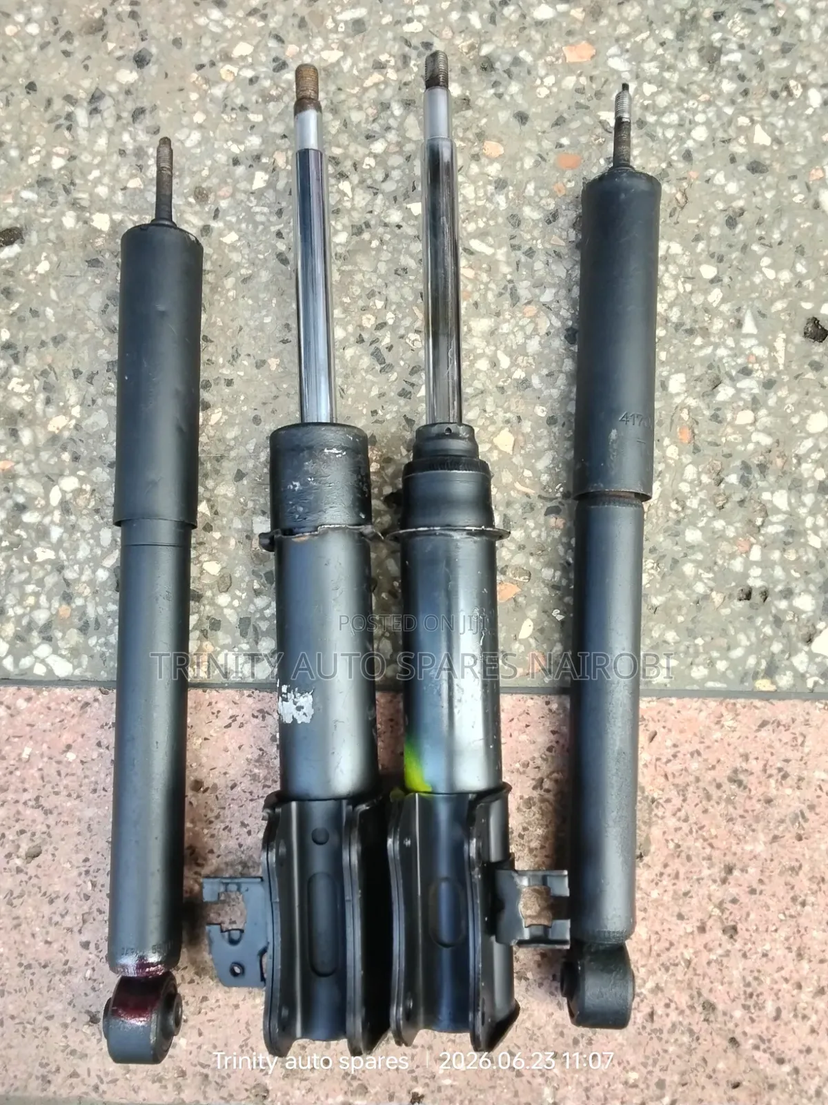 Original Kyb Suzuki Vitara Escudo Old Model Front and Rear Shocks
