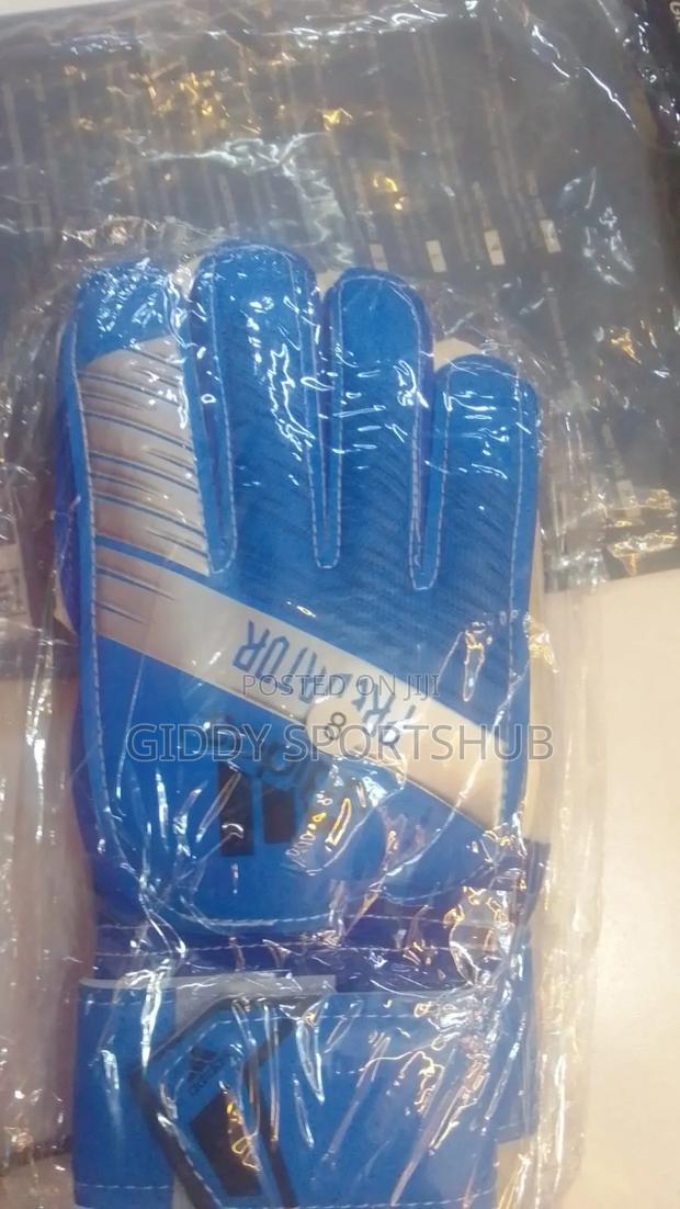 Adidas Predator Football Goalkeeper Gloves - thumbnail 2